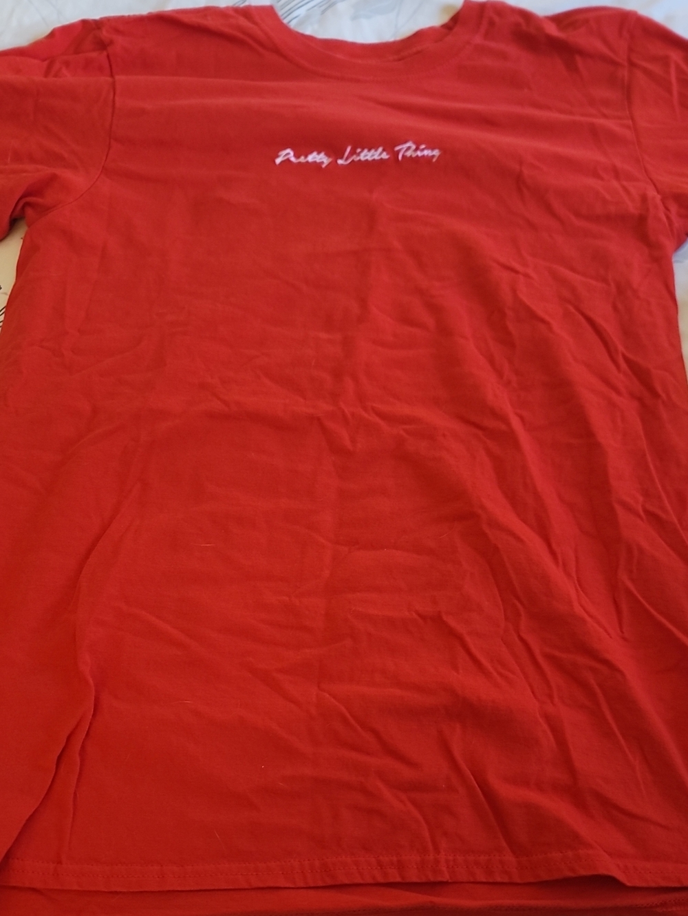 PrettyLittleThing Red Kids Short Sleeve Tee with White Script